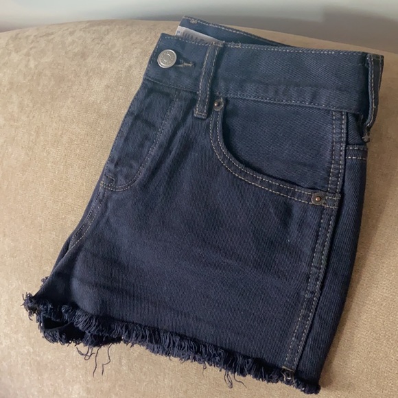 Dark Wash Jean Short Shorts - Picture 4 of 16